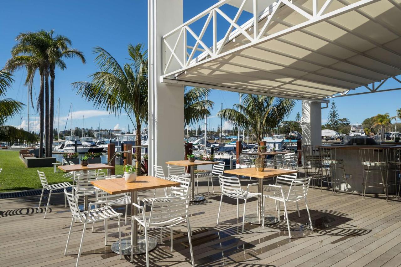 Отель Sails Port Macquarie By Rydges Экстерьер фото